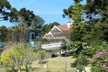 Casa em Gramado próxima ao Lago Negro